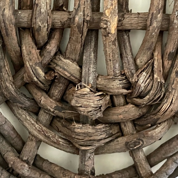 Vintage Large Wooden Woven Willow Twig Basket Primitive - Picture 8 of 17